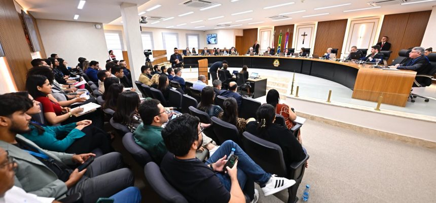 O Tribunal de Contas do Amazonas (TCE-AM) reprovou a prestação de contas anual da Câmara Municipal de Tapauá referente ao exercício de 2022, sob responsabilidade do então presidente Francisco Josimar da Silva Teixeira, que terá que devolver aos cofres públicos R$ 15 mil em multas.