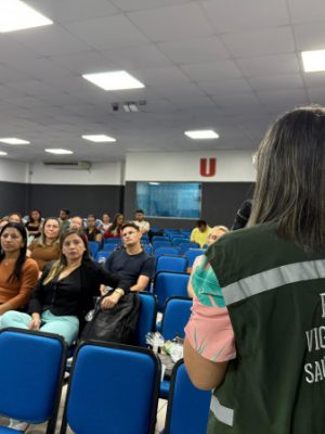Segue até sexta-feira (19), a capacitação “Gestão em Imunização com Ênfase no Macroplanejamento para Ações de Vacinação de Alta Qualidade no Amazonas”, promovida pela Fundação de Vigilância em Saúde do Amazonas – Dra. Rosemary Costa Pinto (FVS-RCP). Iniciada na segunda-feira (15), o treinamento é voltado a profissionais de Manaus e  20 municípios do estado.